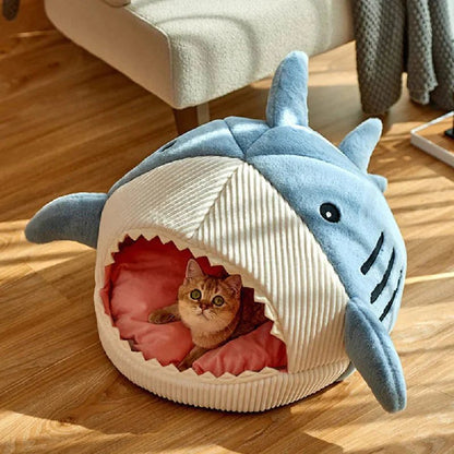 Luxury Plush Shark Pet Bed - zarpaspetshop.com